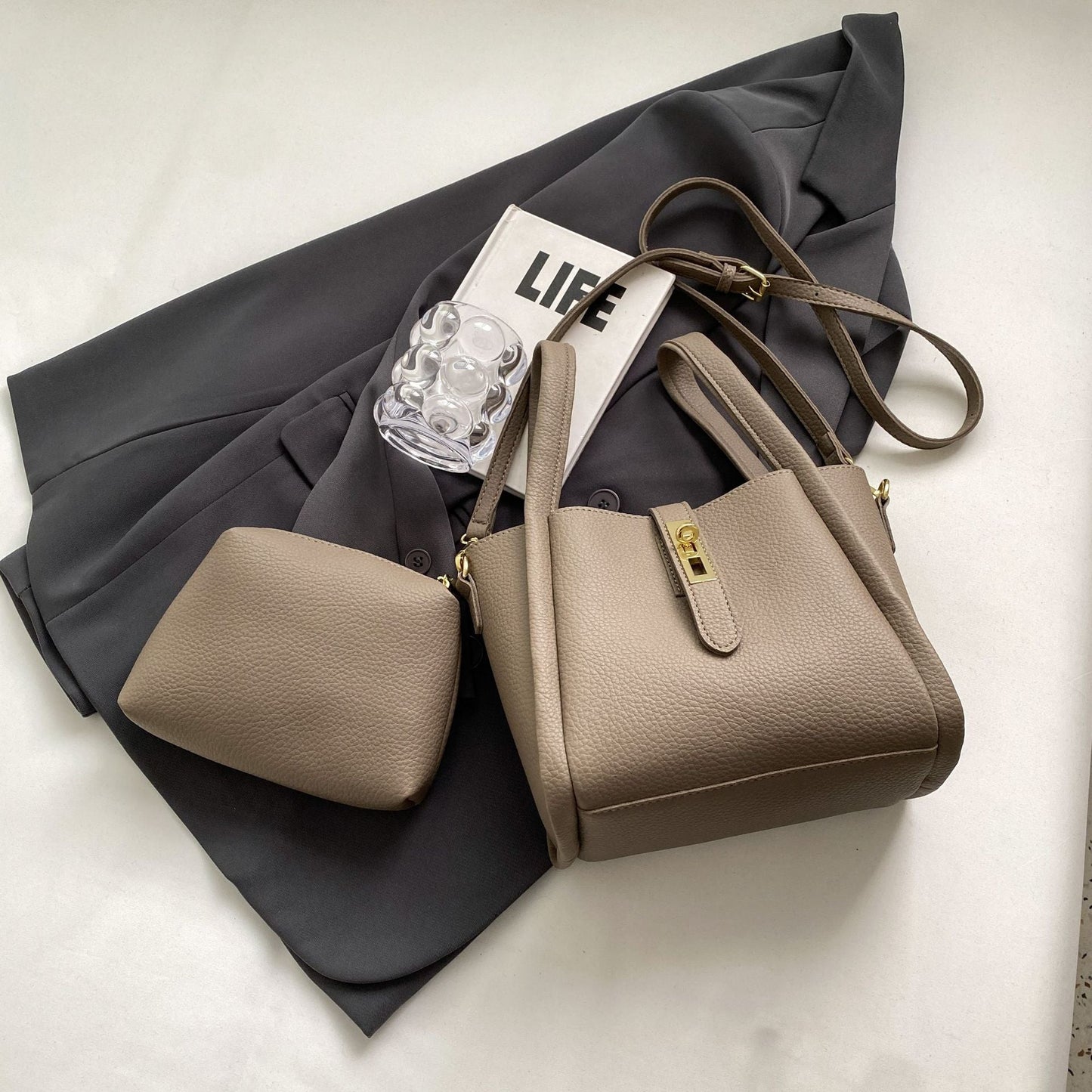 Lila - Retro Portable Messenger Bag