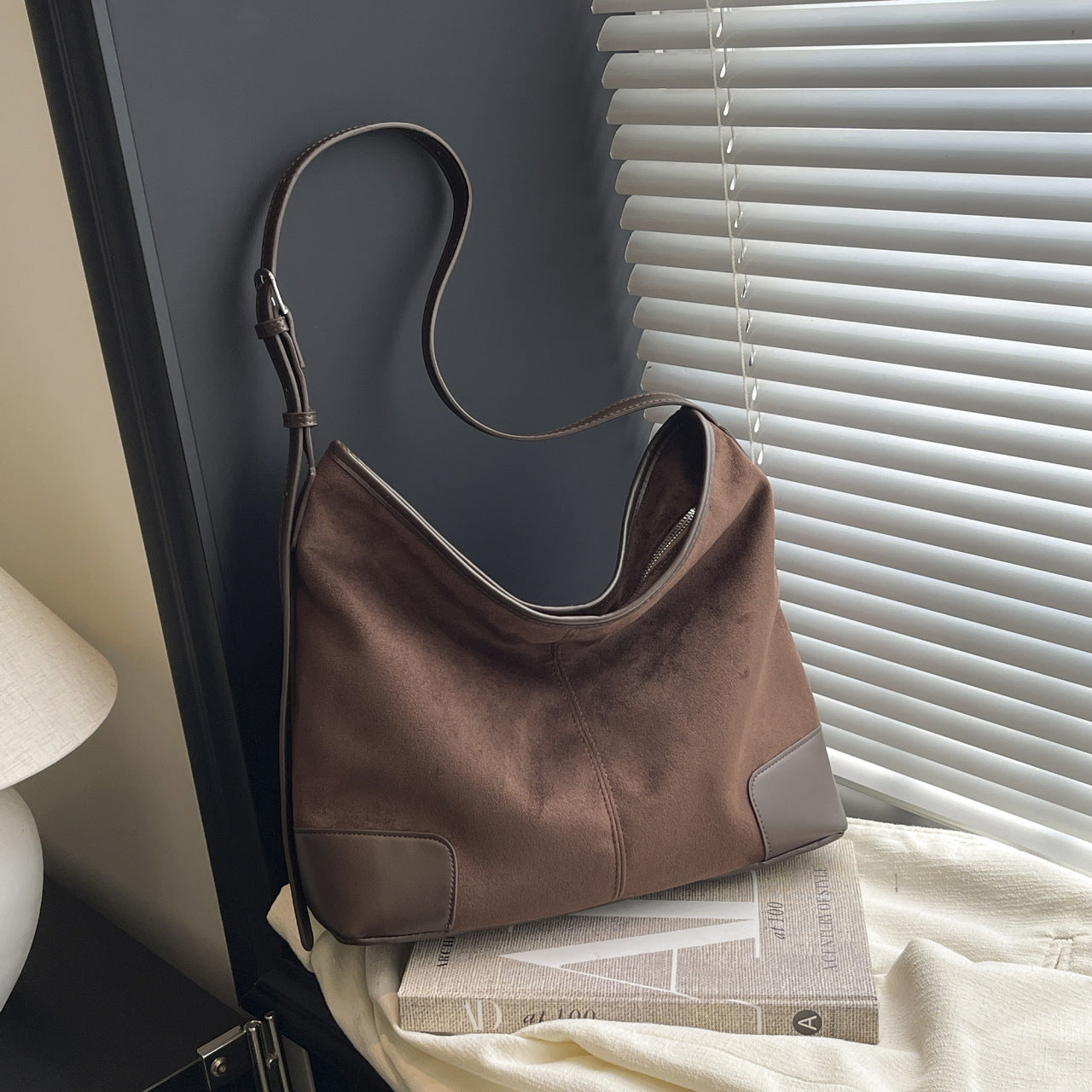 Clara - Women's Large-capacity Suede Shoulder Crossbody